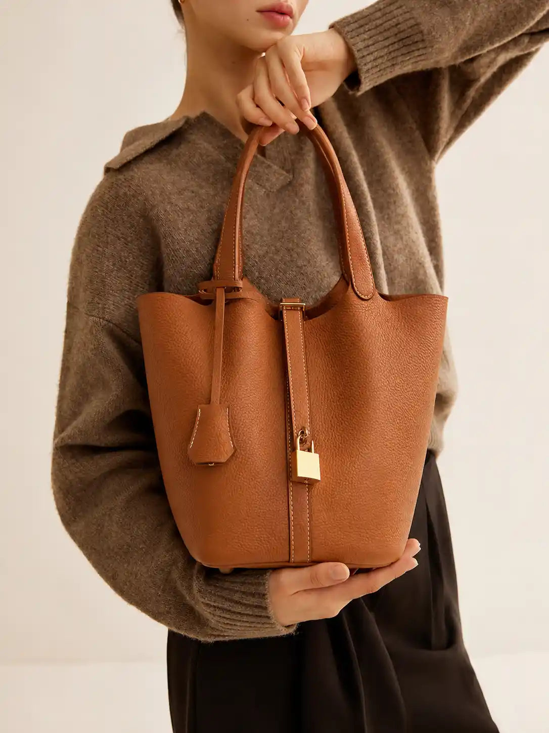 'THE MARGOT' PEBBLED VEGAN LEATHER BUCKET BAG